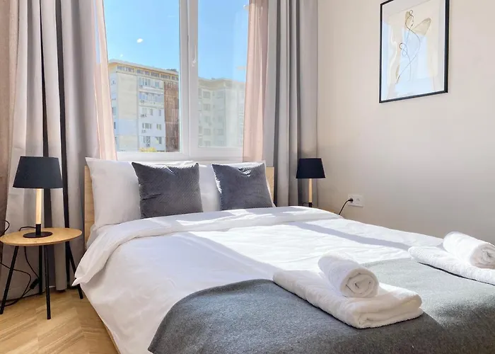 Business & Family Apartment For 6 Guests With Free Parking