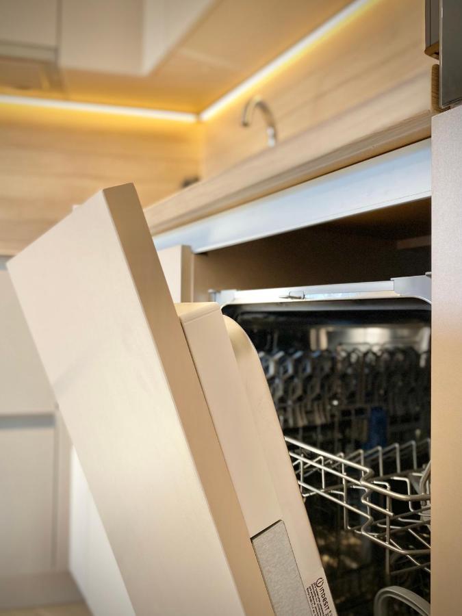 Business & Family For 6 Guests With Free Parking Apartment