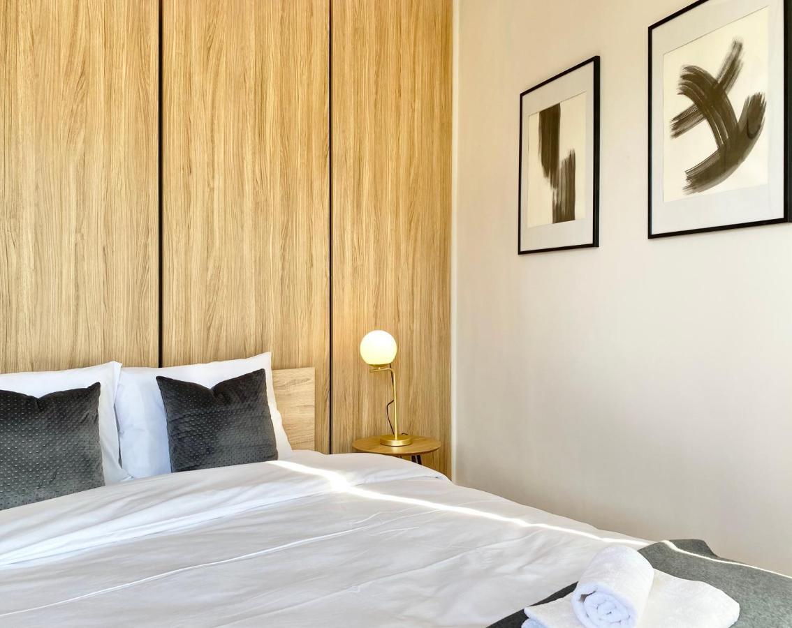 Business & Family For 6 Guests With Free Parking