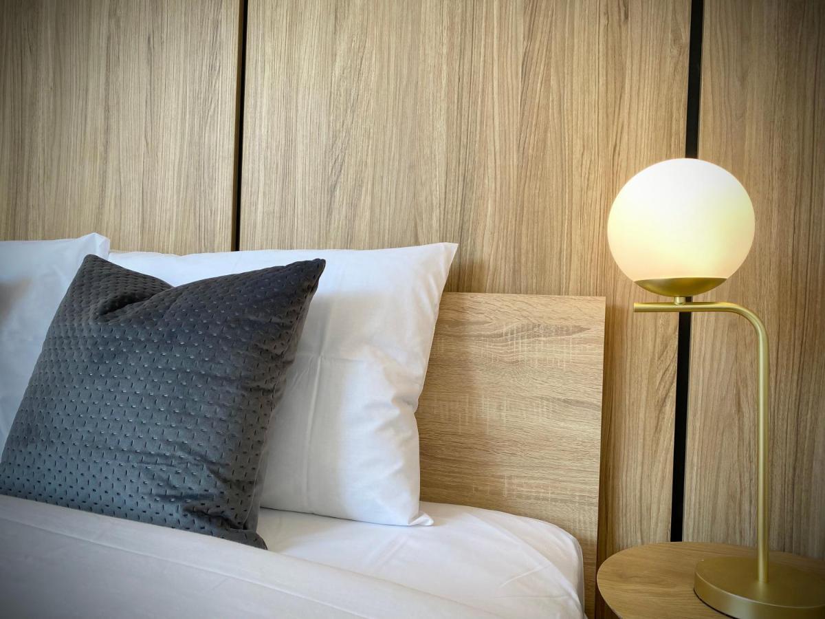 Business & Family For 6 Guests With Free Parking